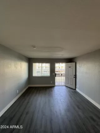 Photo #3: 6768105 Listing