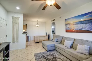 Photo #6: 6768187 Listing 