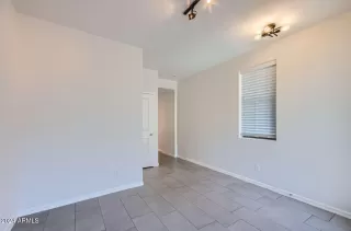 Photo #4: 6768205 Listing