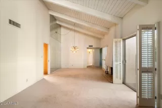 Photo #2: 6768216 Listing