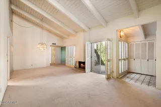 Photo #3: 6768216 Listing