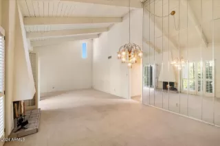 Photo #4: 6768216 Listing