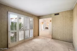 Photo #6: 6768216 Listing