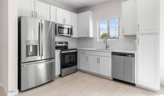 Photo #2: 6768332 Listing