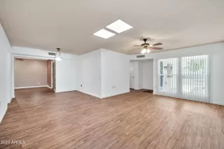 Photo #3: 6768379 Listing