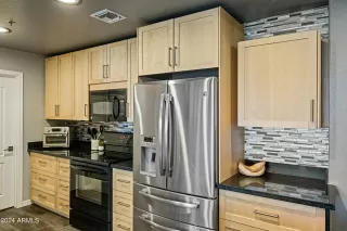 Photo #4: 6768505 Listing 