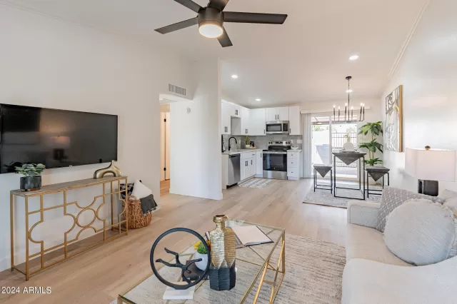 MLS: 6768533 Condo For Sale