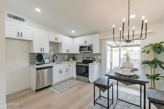 Photo #2: 6768533 Listing 