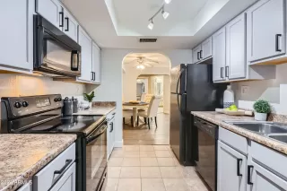 Photo #4: 6768651 Listing 