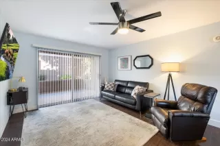 Photo #2: 6768716 Listing