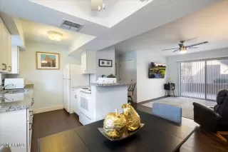 Photo #3: 6768716 Listing