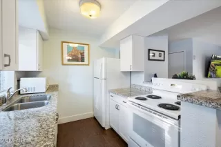 Photo #6: 6768716 Listing