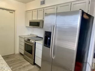 Photo #3: 6768757 Listing