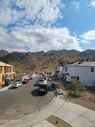 Photo #4: 6768874 Listing