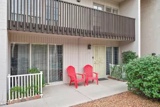 More Details about MLS # 6769192 : 1828 W TUCKEY LANE#1