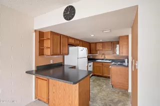 Photo #2: 6769192 Listing