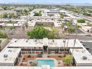 Photo #6: 6769192 Listing