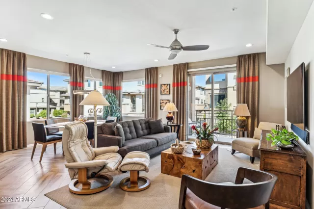 MLS: 6769240 Condo For Sale