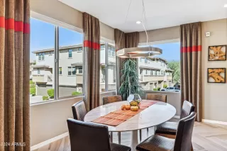 Photo #5: 6769240 Listing