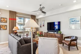 Photo #6: 6769240 Listing