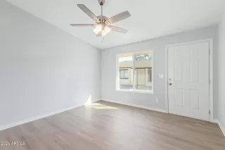 Photo #6: 6769309 Listing