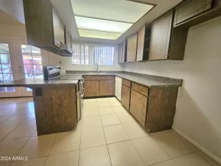 Photo #2: 6769323 Listing