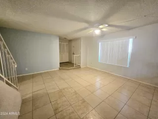 Photo #6: 6769323 Listing