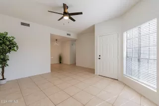 Photo #3: 6769368 Listing