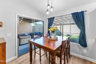 Photo #5: 6769448 Listing