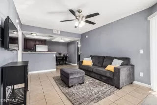 Photo #5: 6769509 Listing 