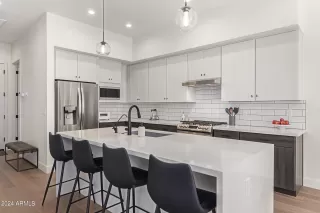 Photo #2: 6769530 Listing 