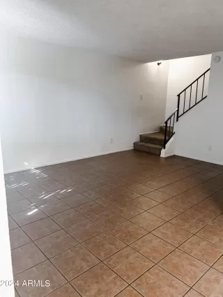 Photo #5: 6769727 Listing 