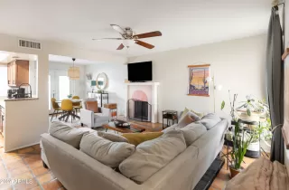 Photo #4: 6769761 Listing