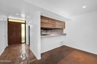 Photo #3: 6769789 Listing