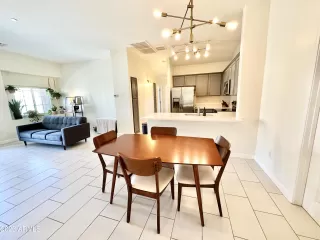 Photo #6: 6769846 Listing