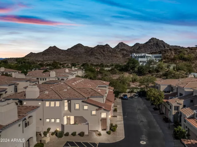 MLS: 6770291 Condo For Sale