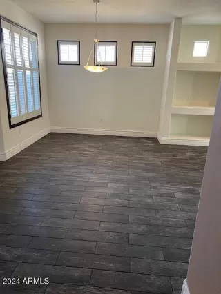 Photo #4: 6770291 Listing