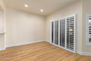 Photo #6: 6770556 Listing