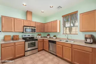 Photo #3: 6771173 Listing