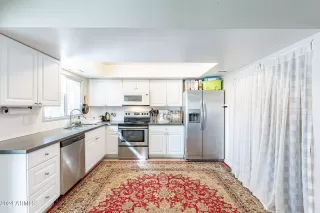 Photo #6: 6771462 Listing 