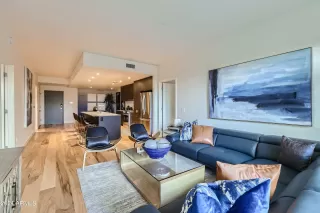 Photo #3: 6771475 Listing