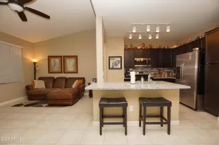 Photo #4: 6771567 Listing