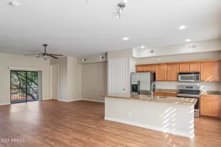 Photo #5: 6771616 Listing 