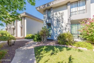 Photo #2: 6771641 Listing 