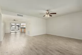 Photo #5: 6771977 Listing 