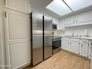 Photo #1: 6772167 Listing