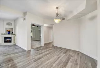 Photo #6: 6772192 Listing