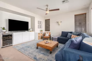 Photo #2: 6772201 Listing