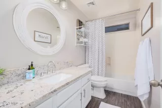 Photo #4: 6772201 Listing