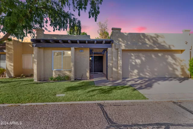 MLS: 6772227 Condo For Sale